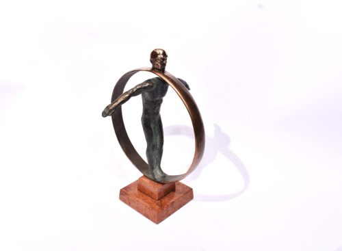 Czobor Sándor - Egyensúly (23x16x15cm) bronz