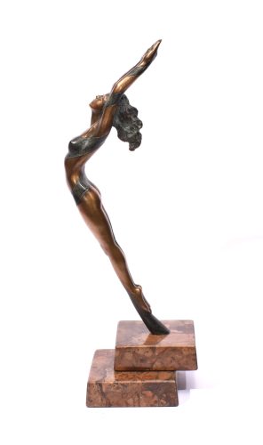 Czobor Sándor - Ívben (30 x 10 x 10 cm) bronz