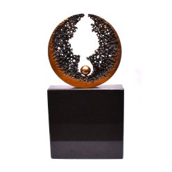 Poós László - Szenvedő Hold (52 x 27 x 6 cm) bronz