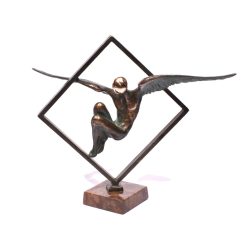Czobor Sándor - Szárnyaló (24 x 30 x 10) bronz